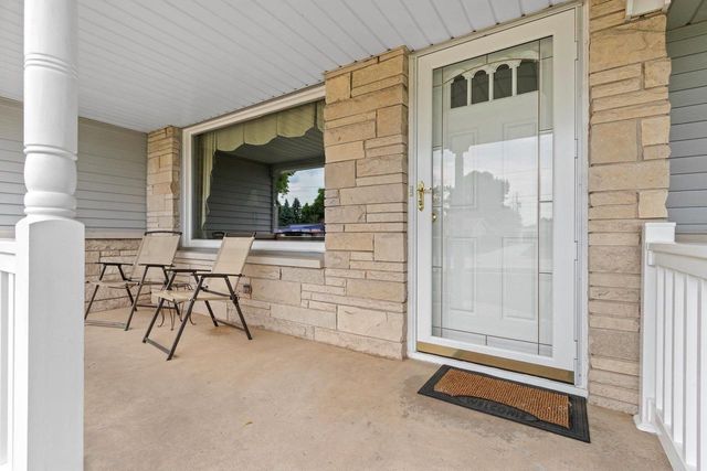 1427 W KIMBERLY AVENUE, Kimberly, WI 54136