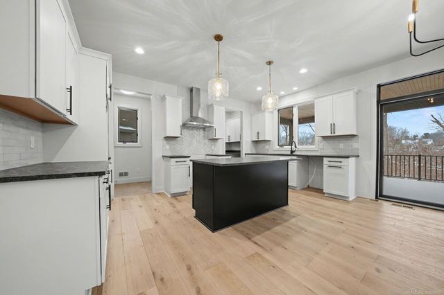 54729 Camden Court, Shelby Twp, MI 48316