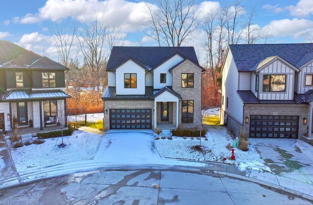 54729 Camden Court, Shelby Twp, MI 48316