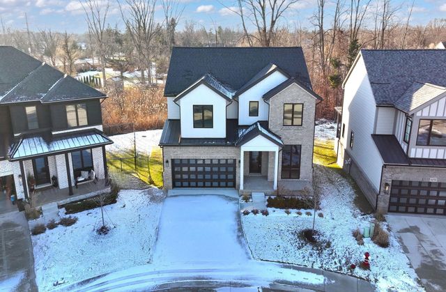 54729 Camden Court, Shelby Twp, MI 48316