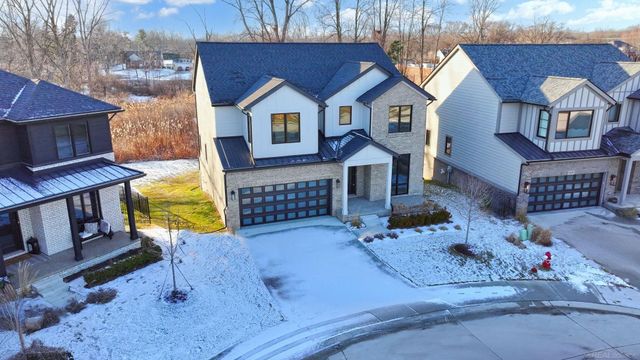 54729 Camden Court, Shelby Twp, MI 48316