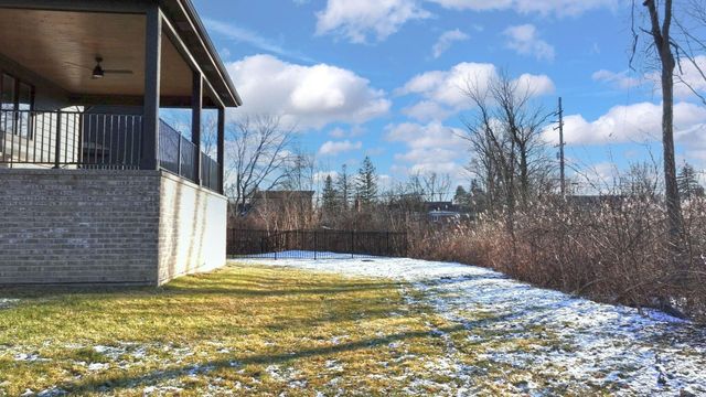 54729 Camden Court, Shelby Twp, MI 48316