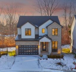 54729 Camden Court, Shelby Twp, MI 48316