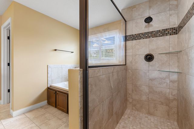 1404 SADDLE BAG CT, Columbia, MO 65201