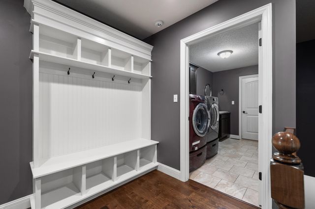 1404 SADDLE BAG CT, Columbia, MO 65201
