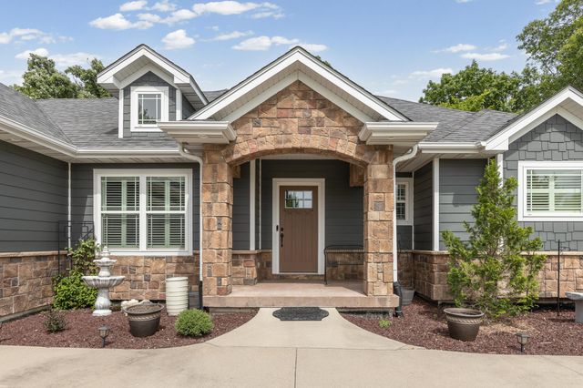 1404 SADDLE BAG CT, Columbia, MO 65201