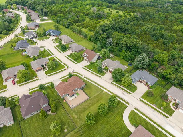 1404 SADDLE BAG CT, Columbia, MO 65201