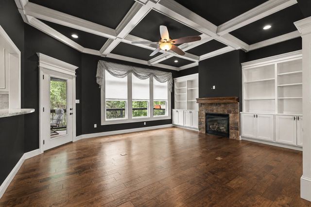 1404 SADDLE BAG CT, Columbia, MO 65201
