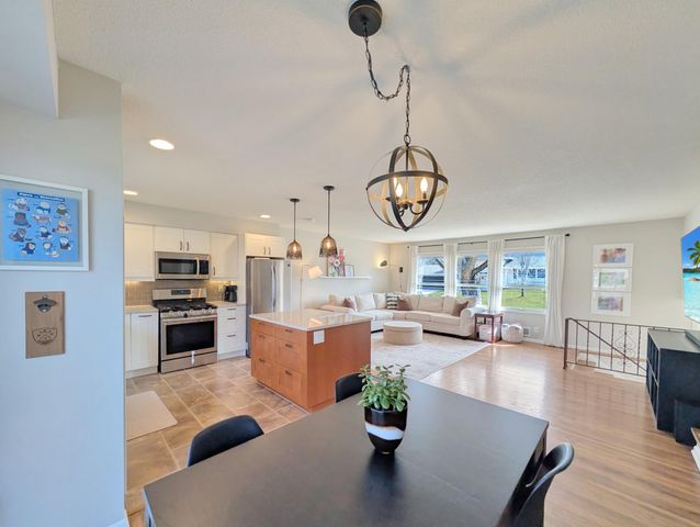 8500 34th Avenue N, New Hope, MN 55427