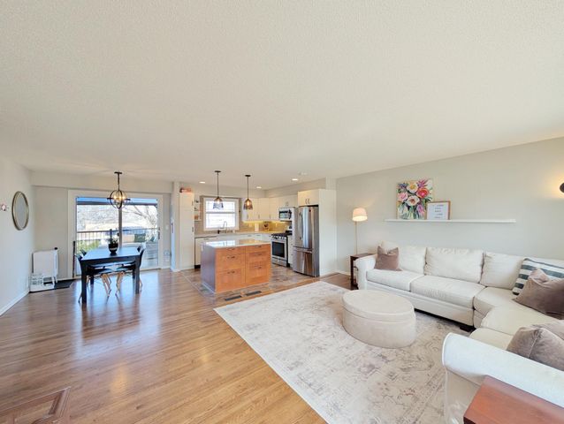 8500 34th Avenue N, New Hope, MN 55427