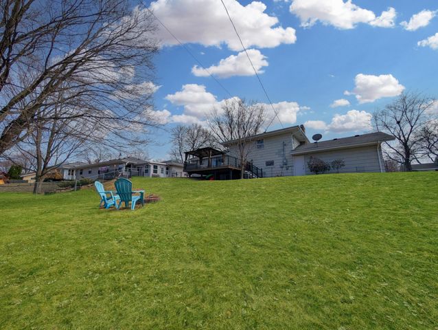 8500 34th Avenue N, New Hope, MN 55427