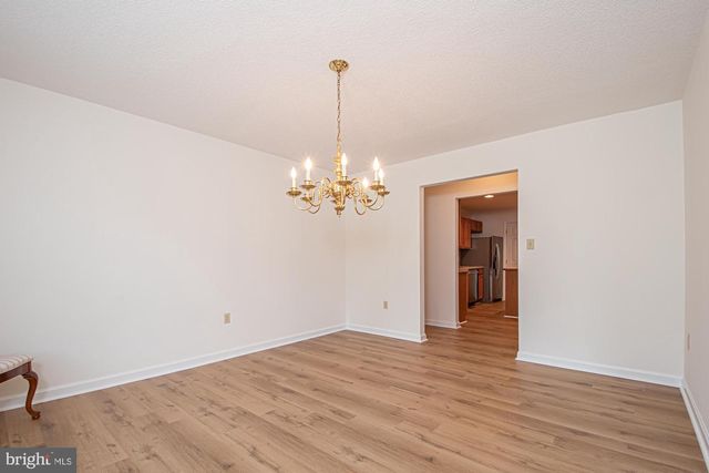 1001 N TIMBER RIDGE RD, Cross Junction, VA 22625