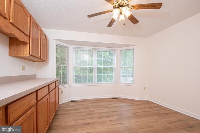 1001 N TIMBER RIDGE RD, Cross Junction, VA 22625