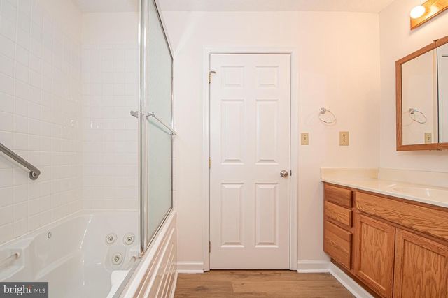 1001 N TIMBER RIDGE RD, Cross Junction, VA 22625