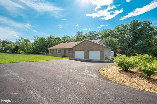 1001 N TIMBER RIDGE RD, Cross Junction, VA 22625