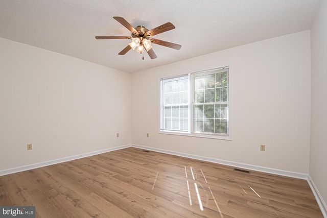 1001 N TIMBER RIDGE RD, Cross Junction, VA 22625