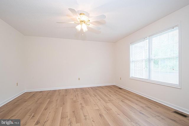 1001 N TIMBER RIDGE RD, Cross Junction, VA 22625