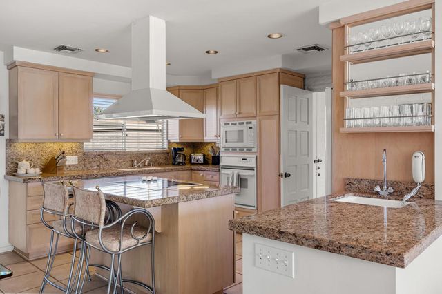 45324 Avenida Codorniz, Indian Wells, CA 92210