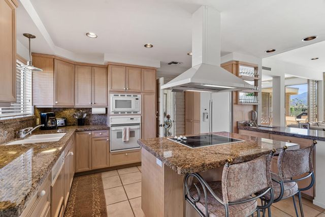 45324 Avenida Codorniz, Indian Wells, CA 92210