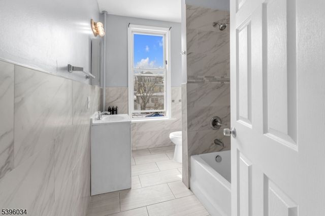 195 Park Ave, City Of Orange Twp., NJ 07050