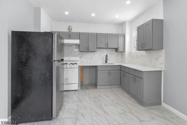 195 Park Ave, City Of Orange Twp., NJ 07050