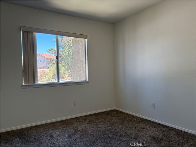 200 E Alessandro 80, Riverside, CA 92508