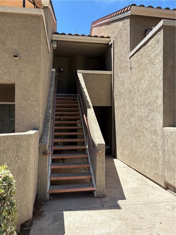 200 E Alessandro 80, Riverside, CA 92508