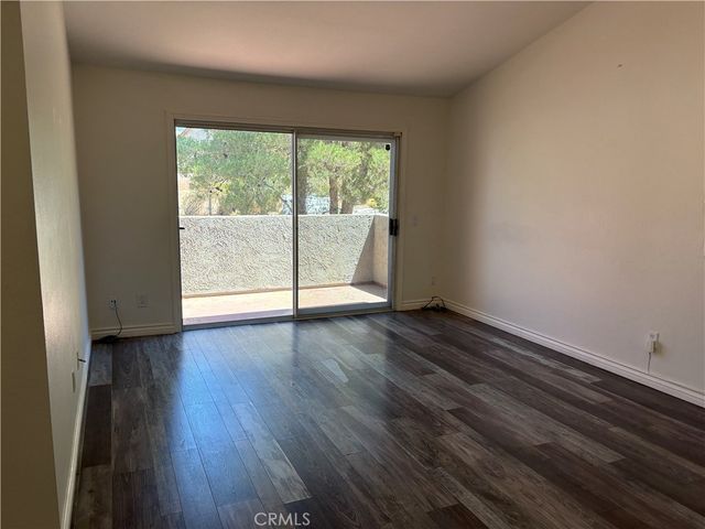 200 E Alessandro 80, Riverside, CA 92508