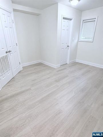 13 Canterbury Lane, New Milford, NJ 07646