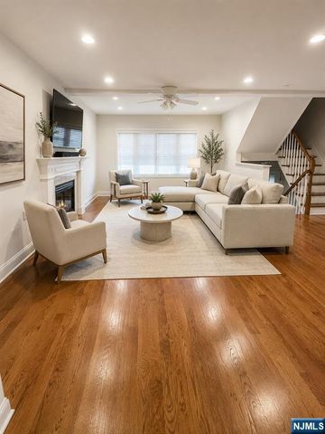 13 Canterbury Lane, New Milford, NJ 07646