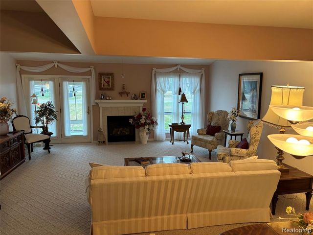 5353 Wyndemere Common Square, Swartz Creek, MI 48473