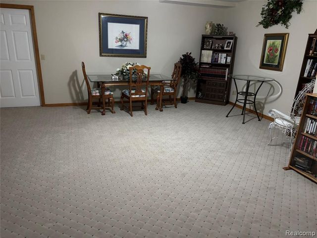 5353 Wyndemere Common Square, Swartz Creek, MI 48473
