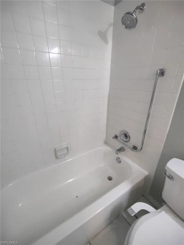 2668 Kings Lake BLVD 7-203, Naples, FL 34112