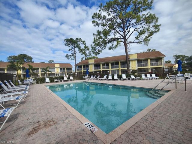 2668 Kings Lake BLVD 7-203, Naples, FL 34112