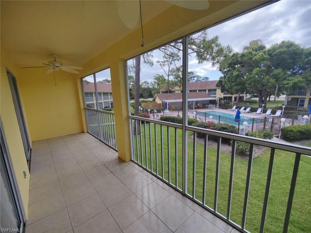 2668 Kings Lake BLVD 7-203, Naples, FL 34112