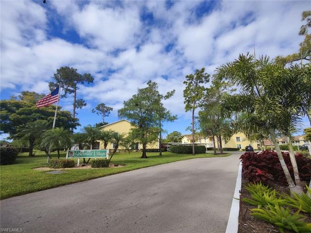 2668 Kings Lake BLVD 7-203, Naples, FL 34112