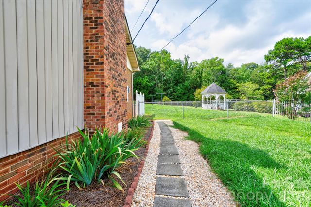 1606 Spangler Drive, Shelby, NC 28150