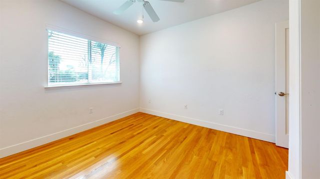 117 E Fedora Avenue, Fresno, CA 93704