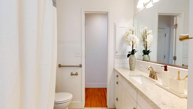 117 E Fedora Avenue, Fresno, CA 93704