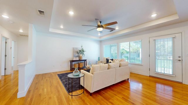 117 E Fedora Avenue, Fresno, CA 93704