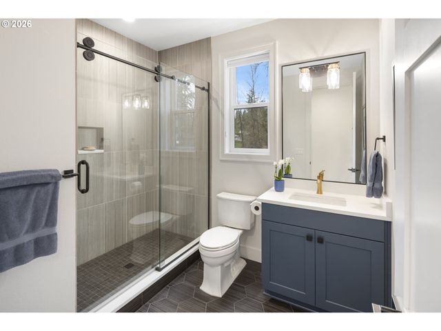 9261 Sw MACKAYLA Pl, Portland, OR 97223