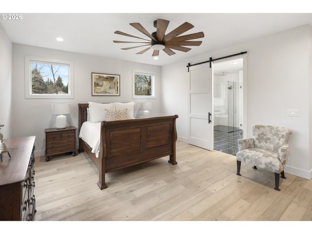 9261 Sw MACKAYLA Pl, Portland, OR 97223