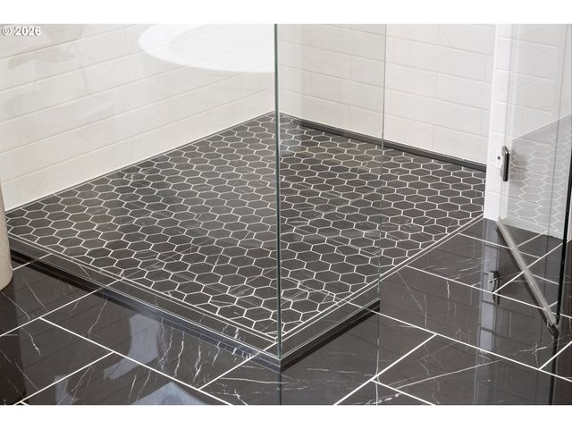 9261 Sw MACKAYLA Pl, Portland, OR 97223