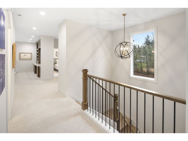 9261 Sw MACKAYLA Pl, Portland, OR 97223