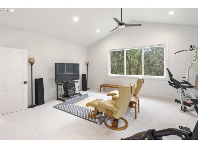 9261 Sw MACKAYLA Pl, Portland, OR 97223