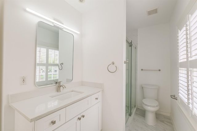 2201 Maroneal Street, Houston, TX 77030