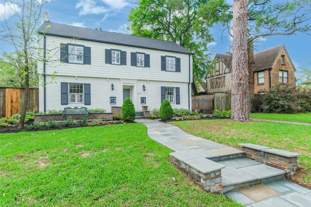 2201 Maroneal Street, Houston, TX 77030