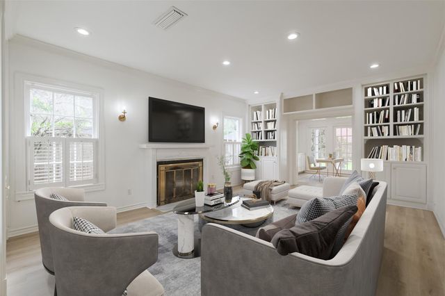 2201 Maroneal Street, Houston, TX 77030