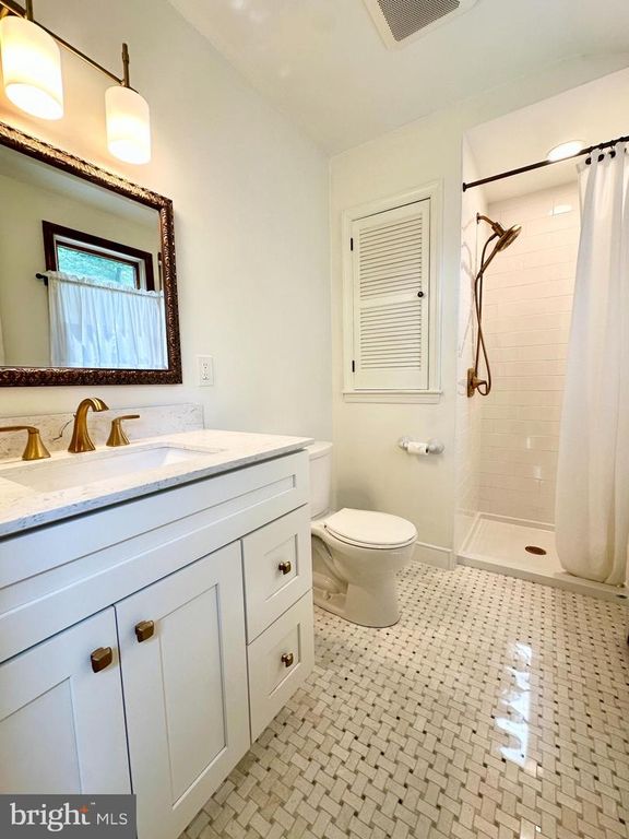 48 DEERPATH RD, Churchville, PA 18966