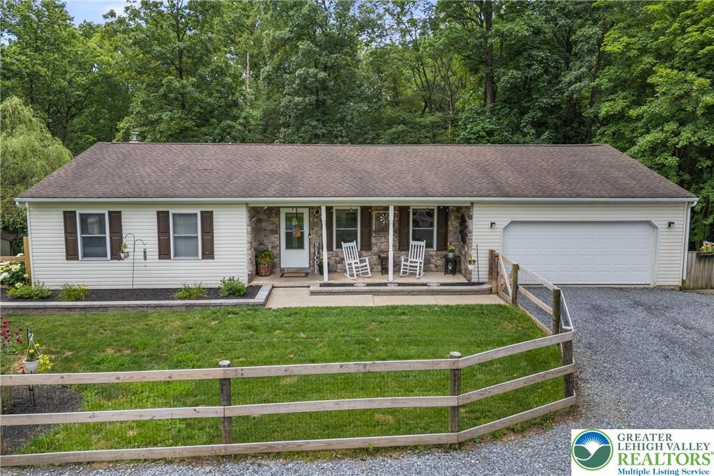 2954 Avery Road, Washington Twp, PA 18080